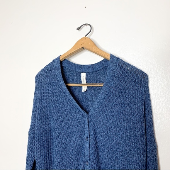 Aeropostale Blue Knit Button Front‎ Knit Cardigan Sweater XS - Picture 3 of 6